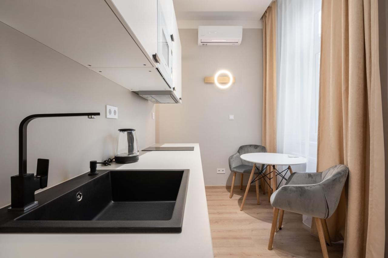 N36- Boutique Apartments, Best Location, By Bqa Будапеща Стая снимка